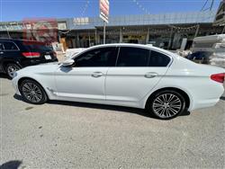 بی ئێم دەبڵیو سیریەس 5